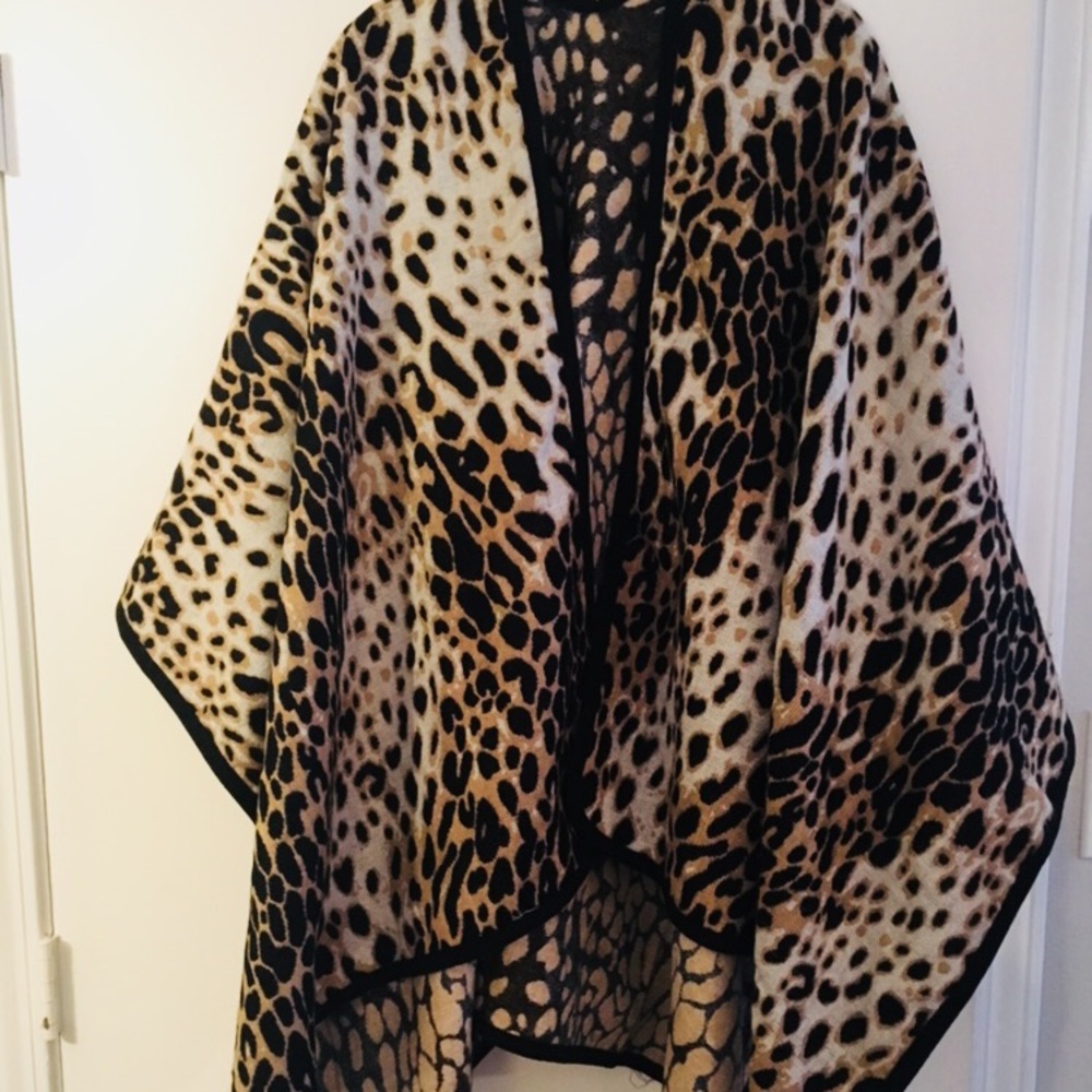 Leopard print poncho/wrap, one size